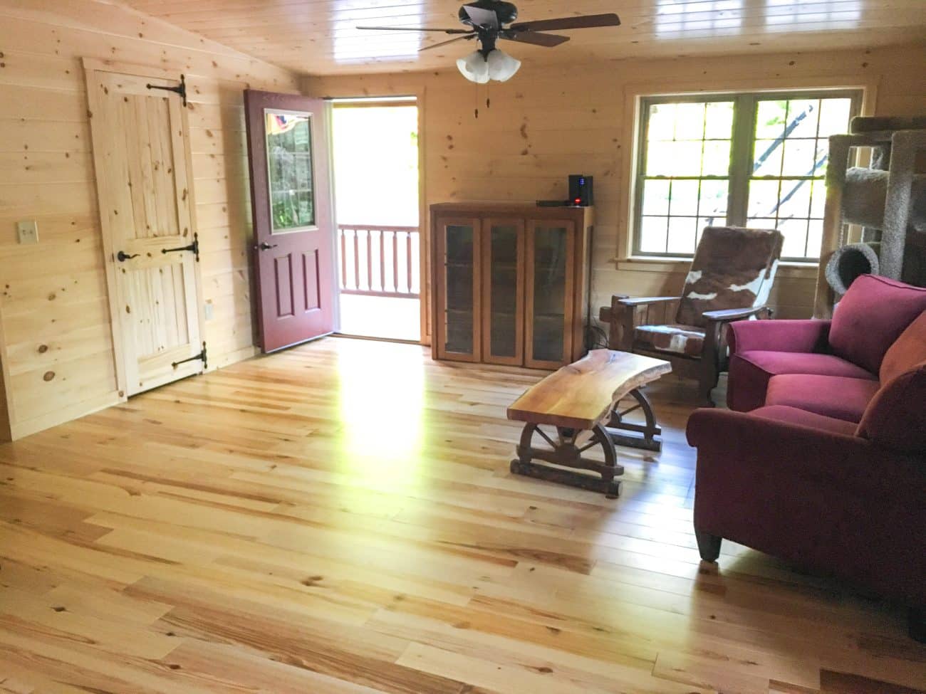 Settler Log Home in Massachusetts
