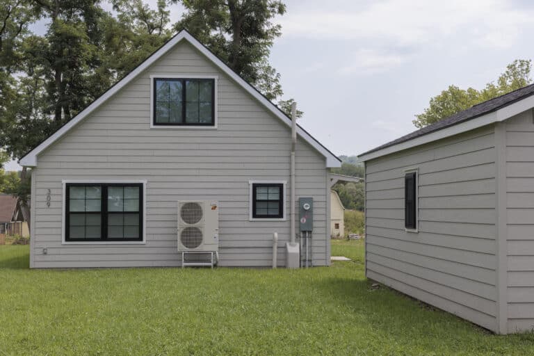 Avon Modern Cabin Ithica NY USA 3