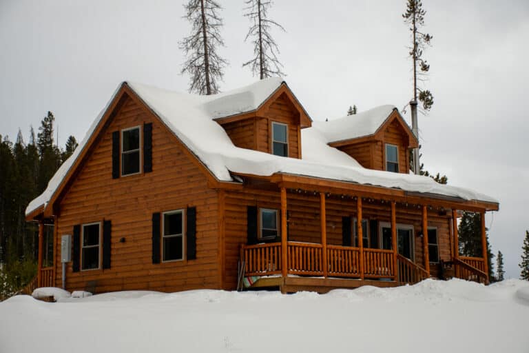 Mountaineer Log Cabin in Grand Lake CO 1