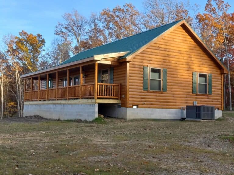 Musketeer Log Cabin in Sparta TN 1