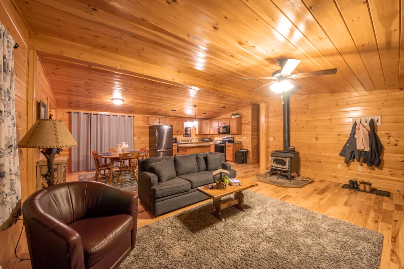 musketeer cabin jefferson nh 38