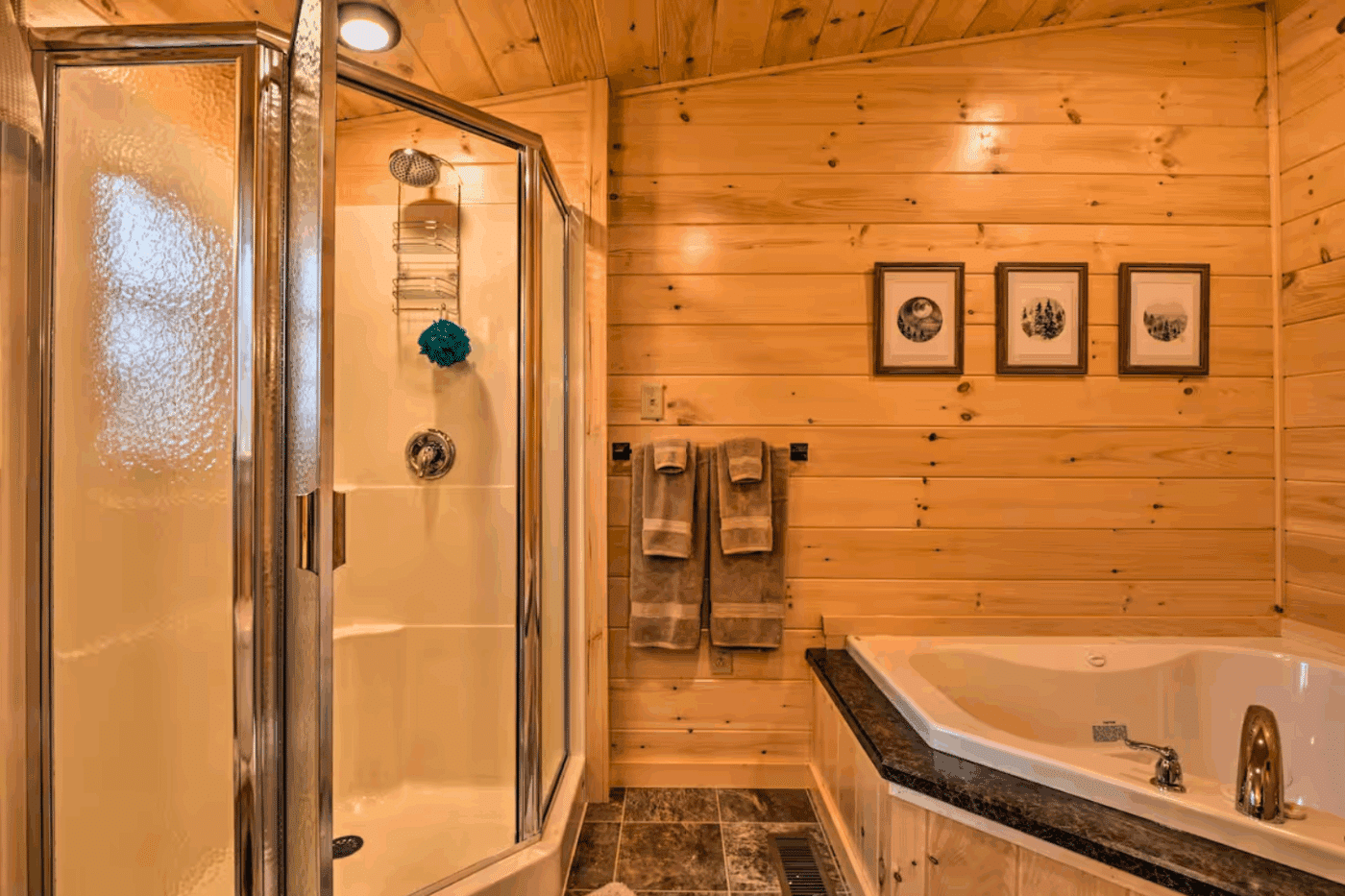 en suite master bathroom in Frontier Log Cabin in Hardy County West Virginia with large jetted tub