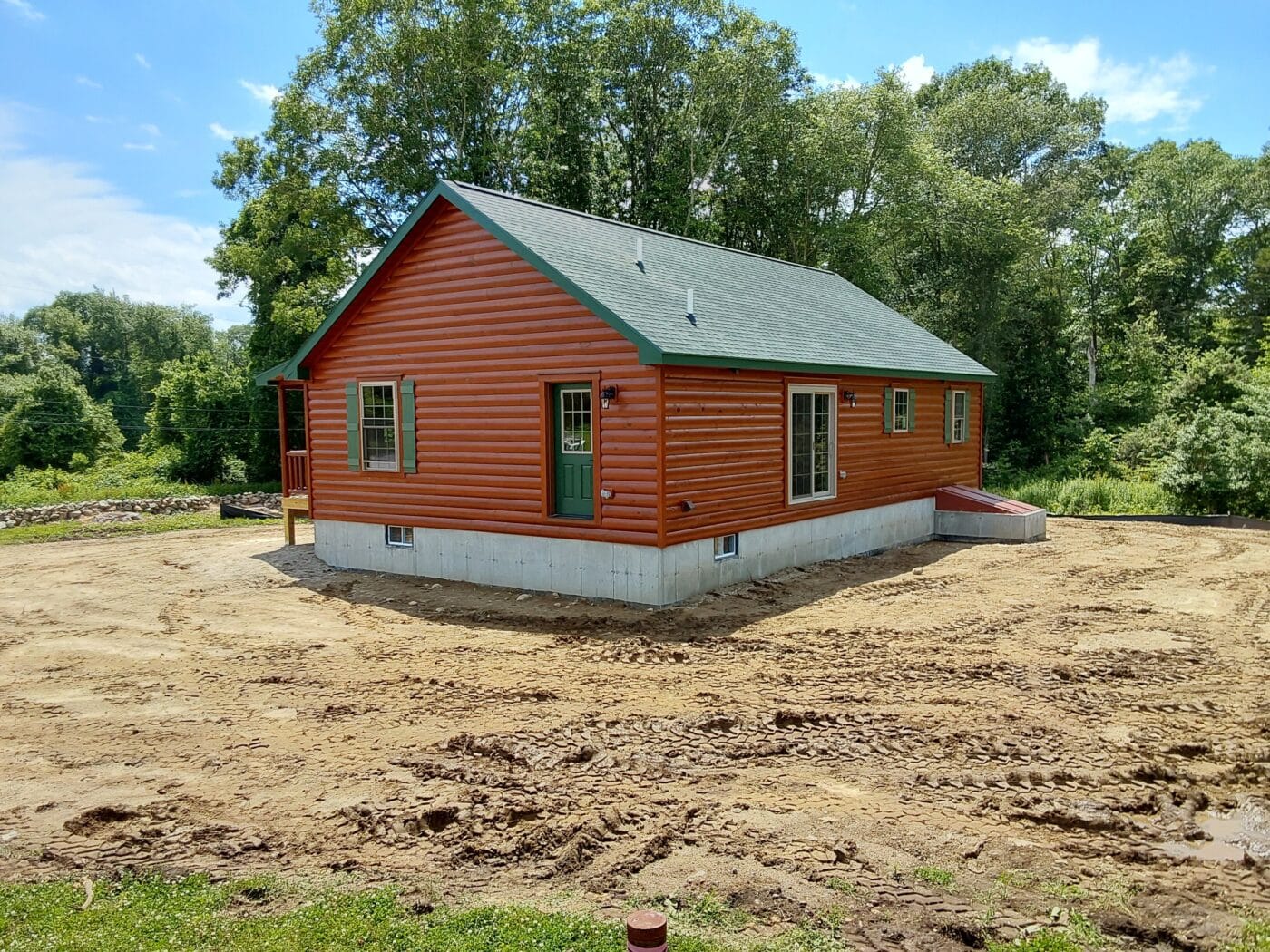 26′ x 44′ Musketeer log cabin in Westport MA