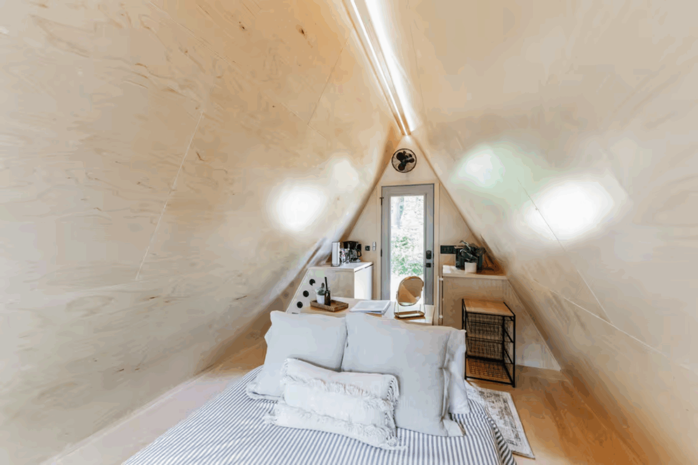 Sleeping area of Vista glamping pod in Christiana Pa
