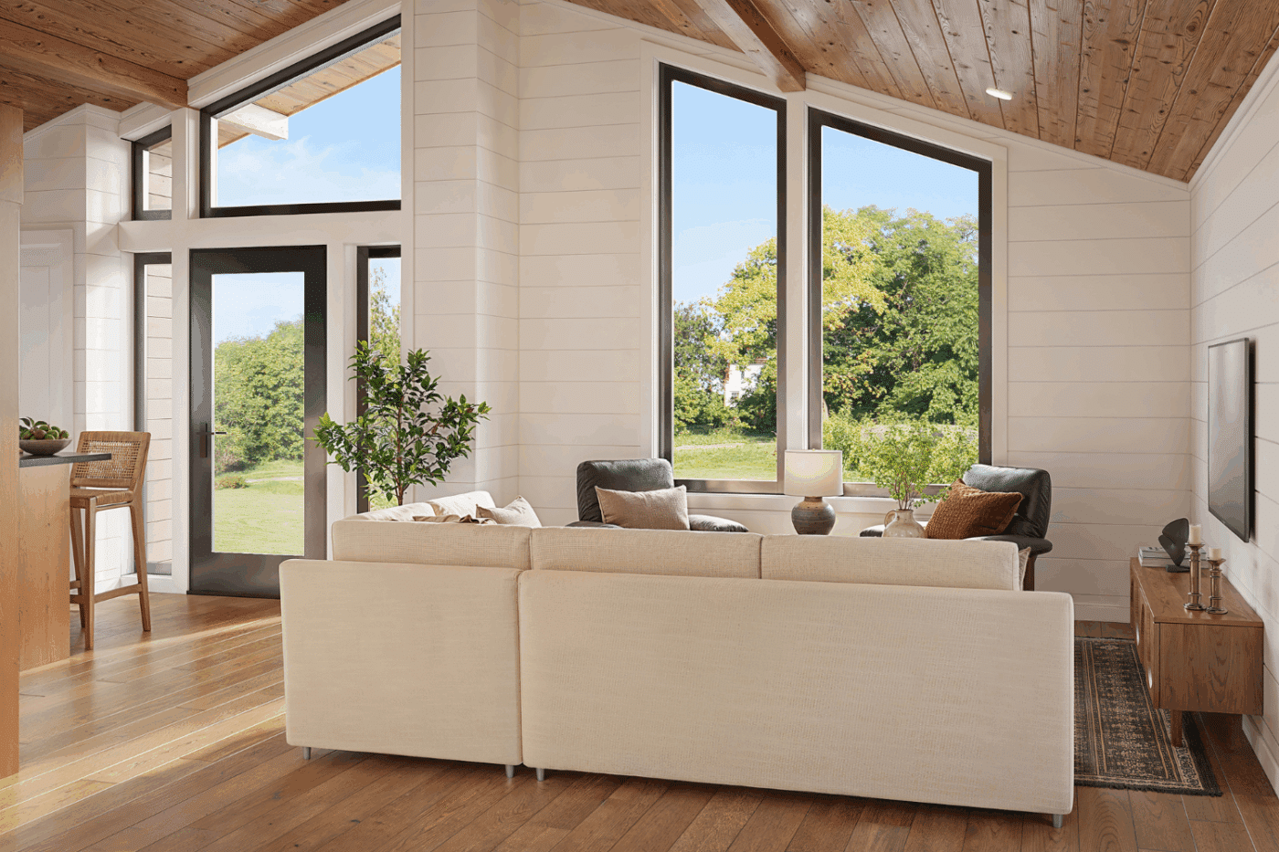 Living room with vaulted Ceilings Rivara ADU