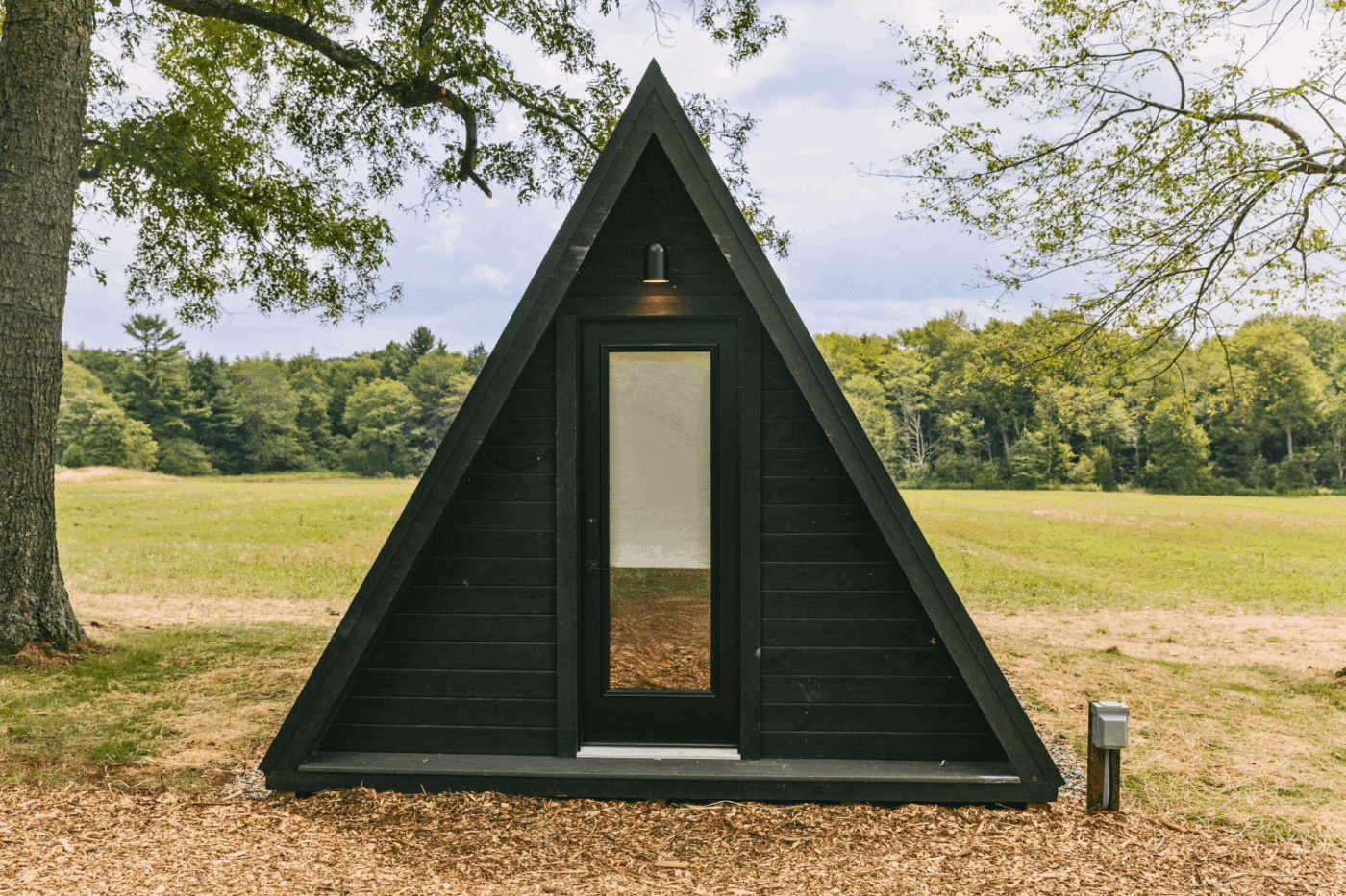 front door of Vista glamping pod at Somerset Resort in Friedens pa