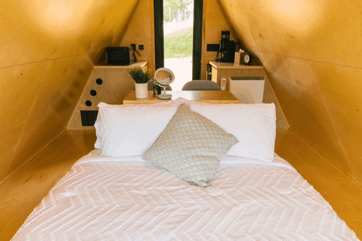 full inside view of Vista glamping pod in Fridens pa