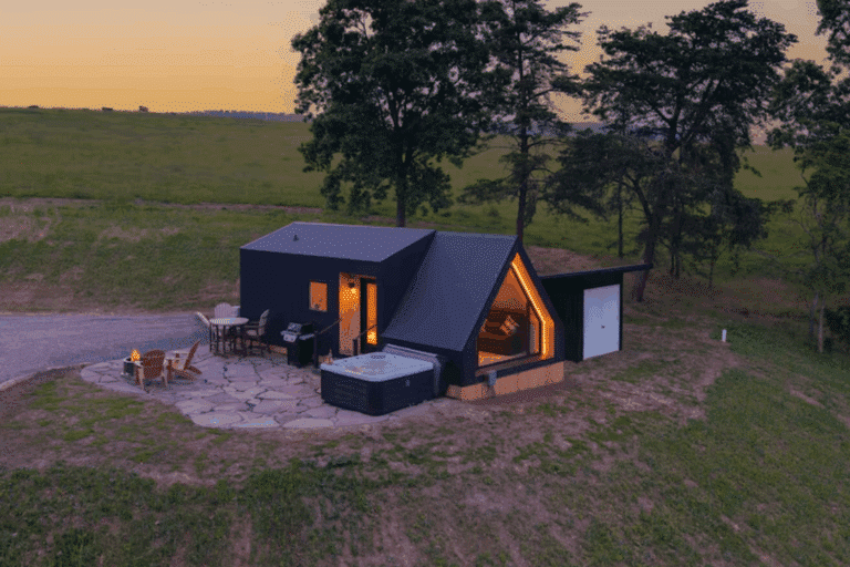 41 Ways To Get 5 Star Airbnb Reviews For your outdoor hospitality stay