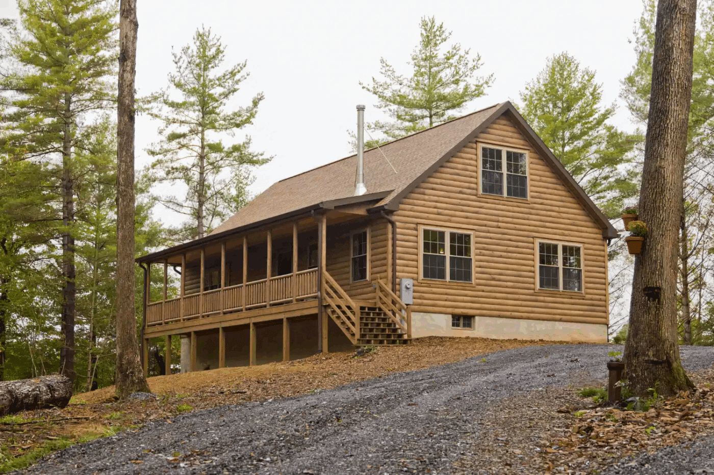 Cabin Living Provides Privacy