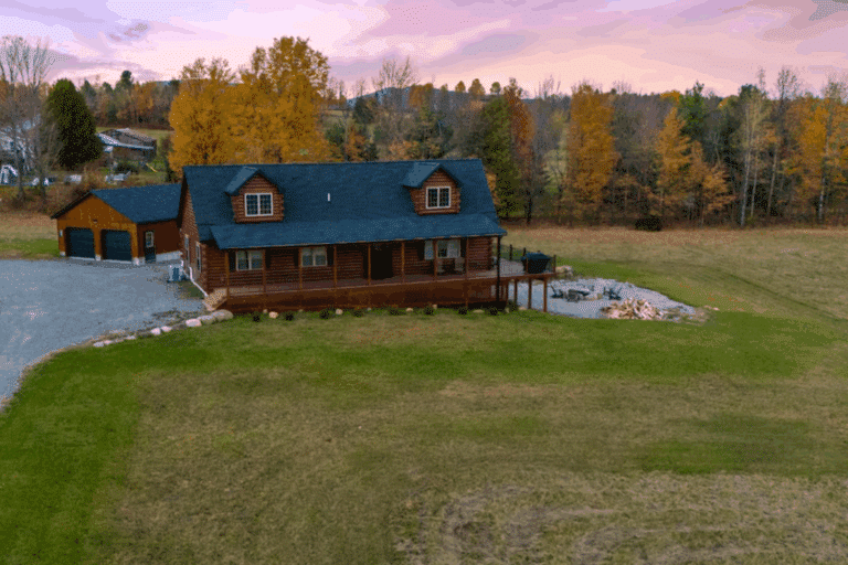 Mountaineer Deluxe Log cabin in Vermontville New York built and designed by Psy Homes