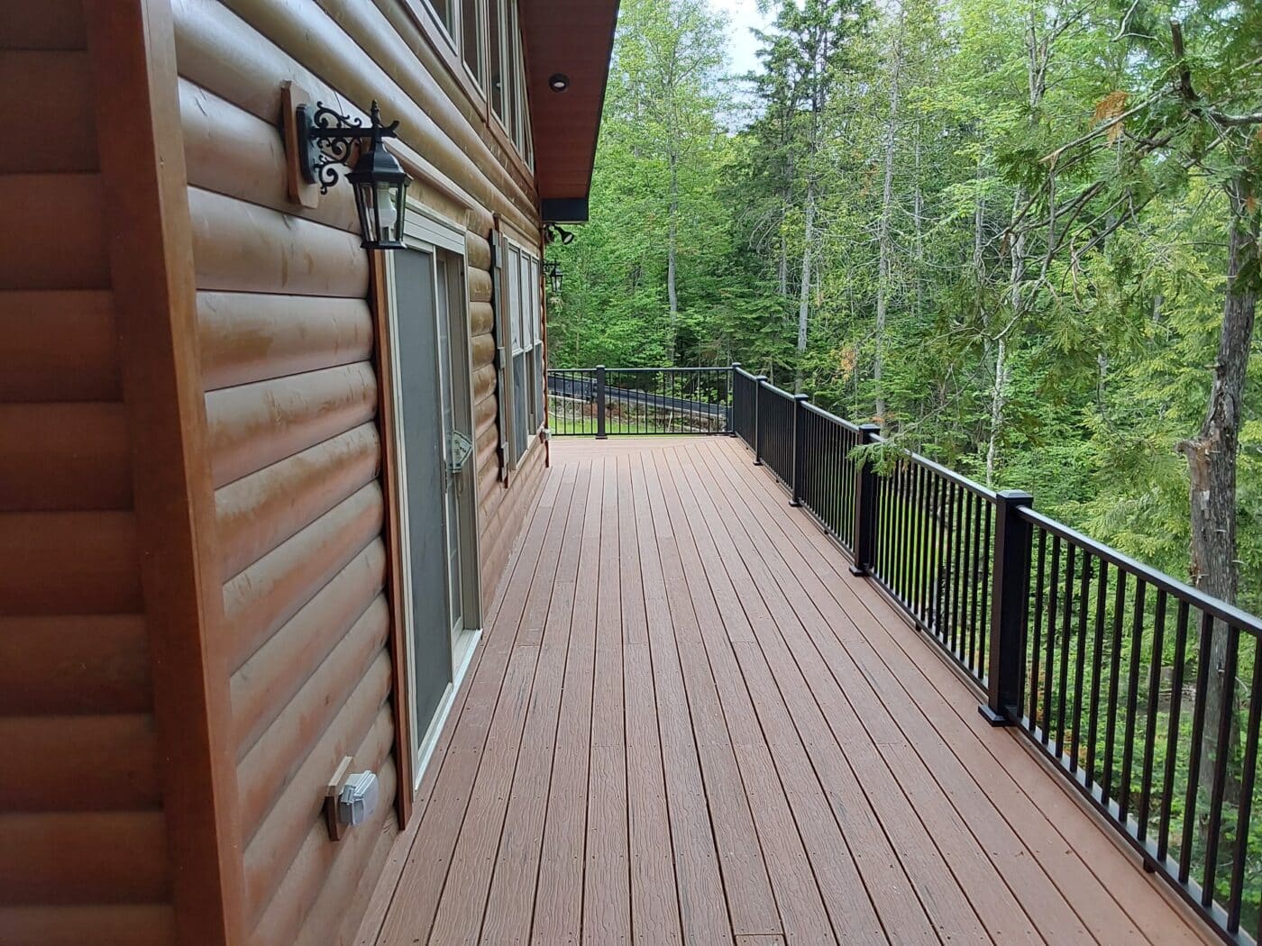 26′ x 42′ Chalet in Parkman ME with porch