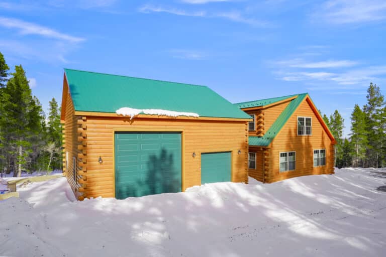Glacier & Garage Log Cabin in Blackhawk CO 5