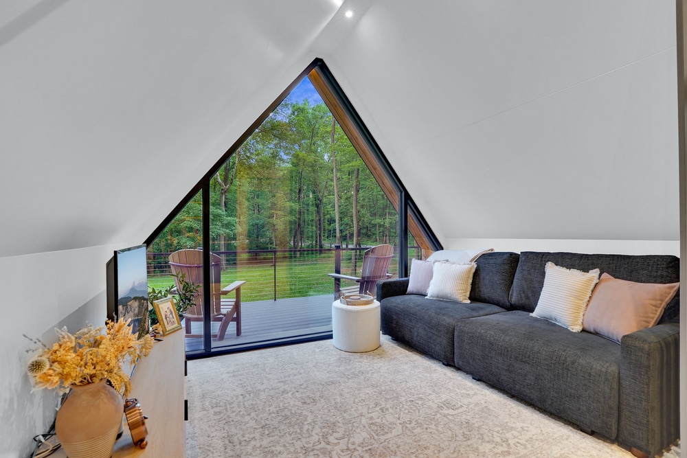 sitting area of a frame park model tiny hom ein huntingdon Pa