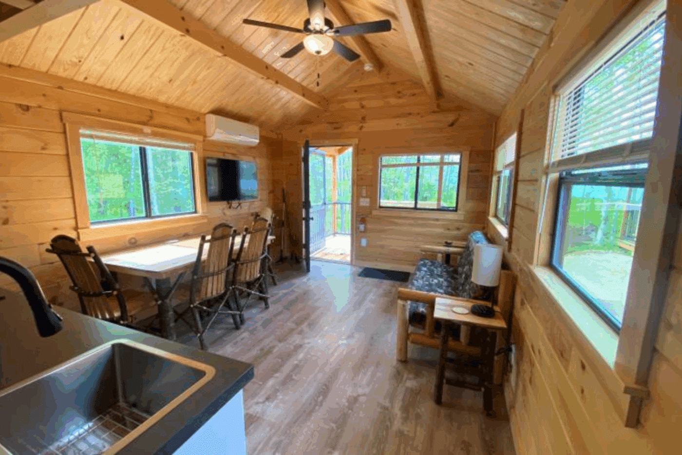 Aspen 1 living room in Keweenaw Water Resort in Houghton Michigan