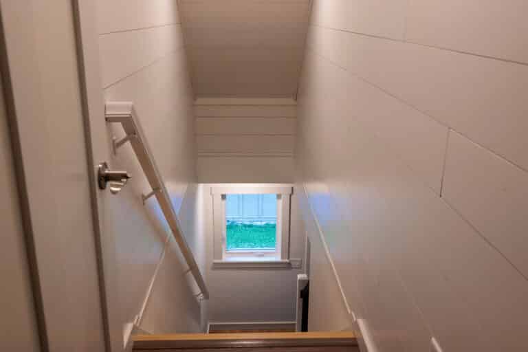 Tarn Modern Cabin in Ithaca NY 9