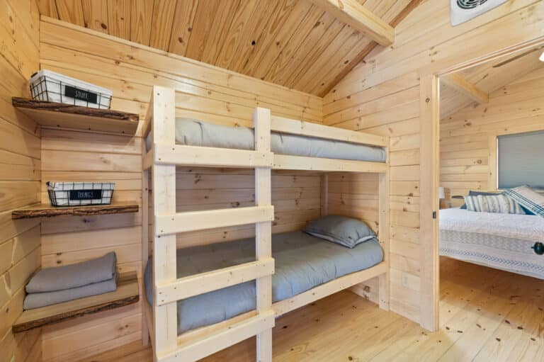 Lakeview Park Model Homes in South Klamath CA 7