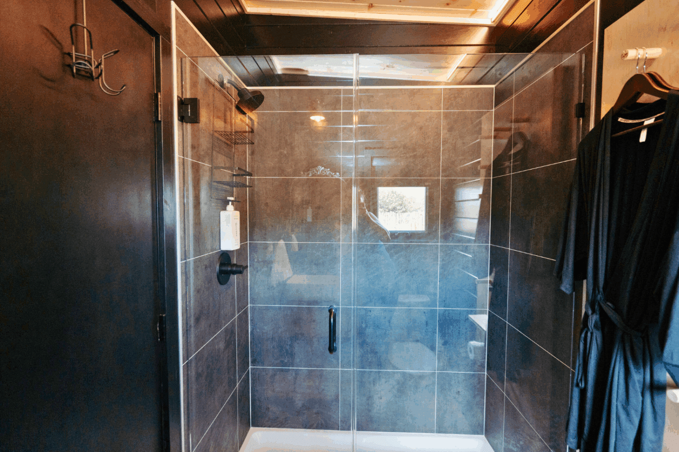 tiled in shower in peak finished park model tiny home built by Psy Homes located in Buena Vista CO