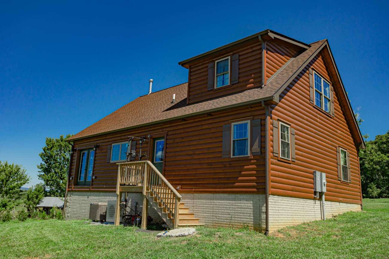 Prefab Cabin in Middlebrook Virginia