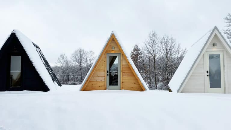Vista Glamping Pods in the Snow