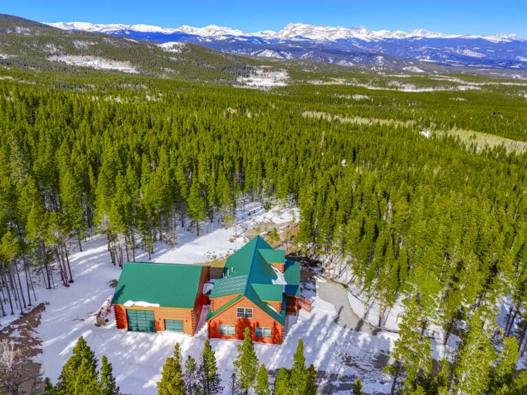 Glacier & Garage Log Cabin in Blackhawk CO 6