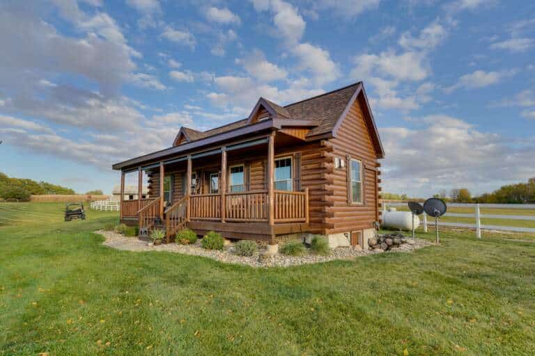 Prefab Log Home in Adel IA