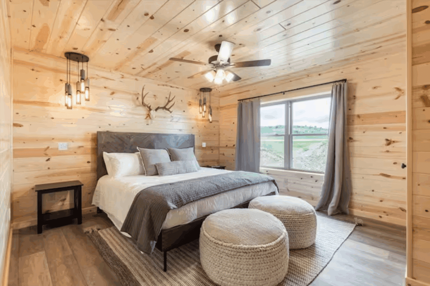 bedroom 2 of Canyon lodge in Driggs ID