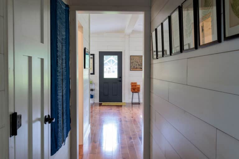 Bourn Modern Cabin in Ithaca NY 10