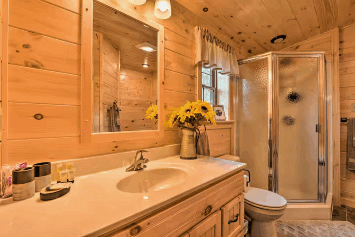 Frontier modular log cabin built and designd by Psy Homes with En suite bathroom