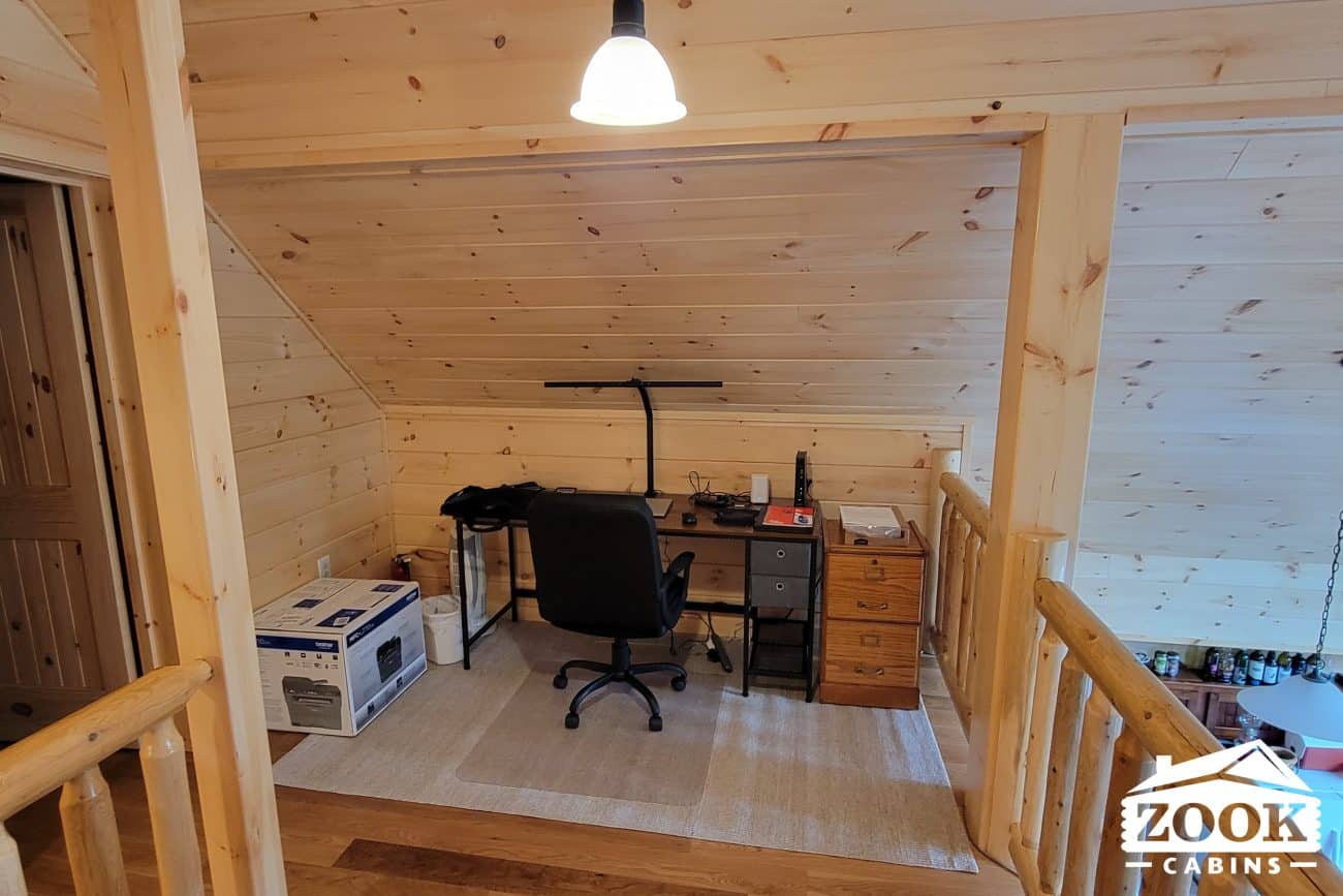 26x48 Mountaineer Deluxe Cabin in Clearville PA office loft area
