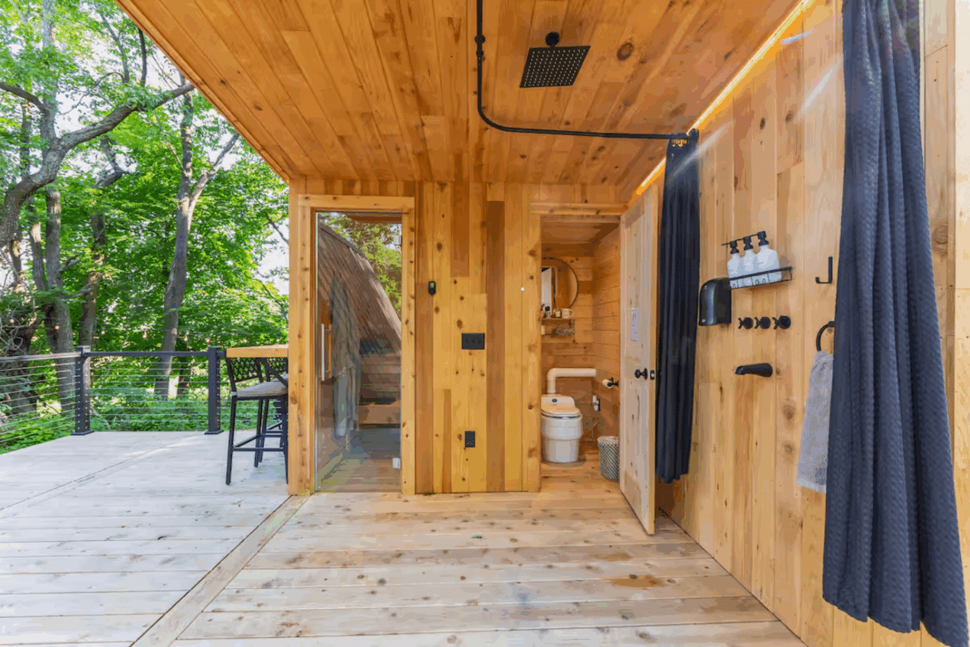 Outdoor shower and Sauna area of vista glamping pod