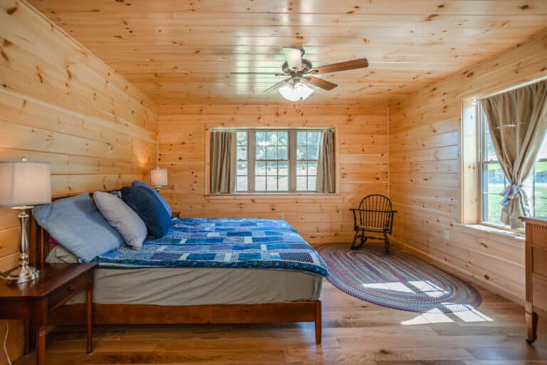 Chalet Log Cabin in Middlebrook VA 12