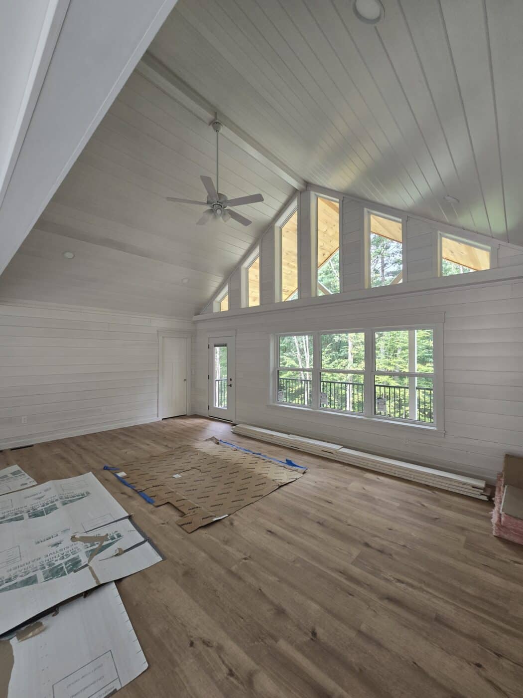 30x56 Meadowlark in Amherst MA great room