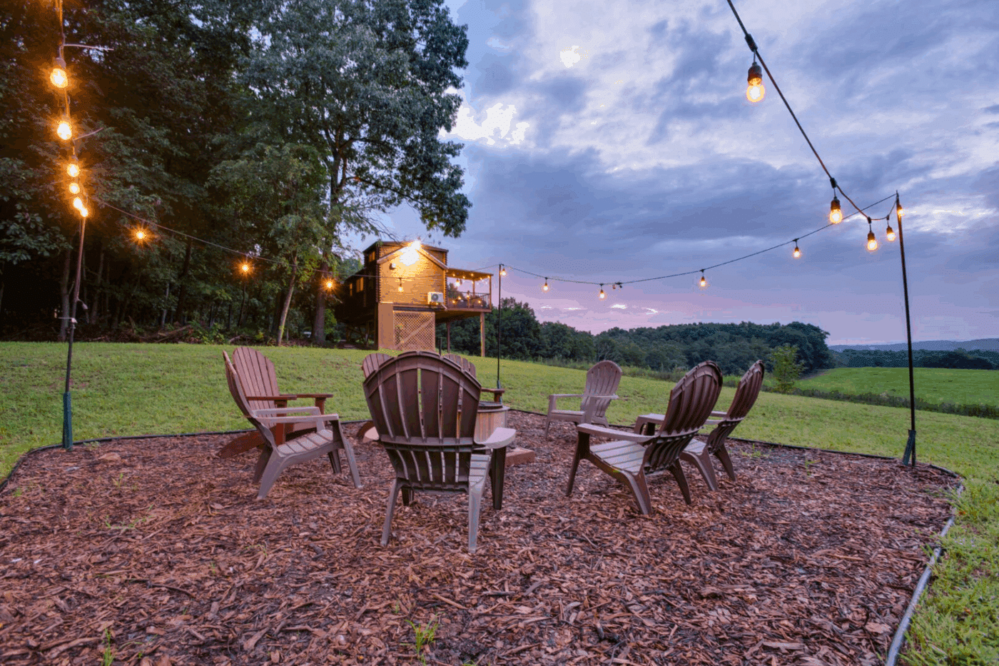 Outdoor Hospitality area with Psy Homes Park Model Pinecrest in Warfordsburg Pa