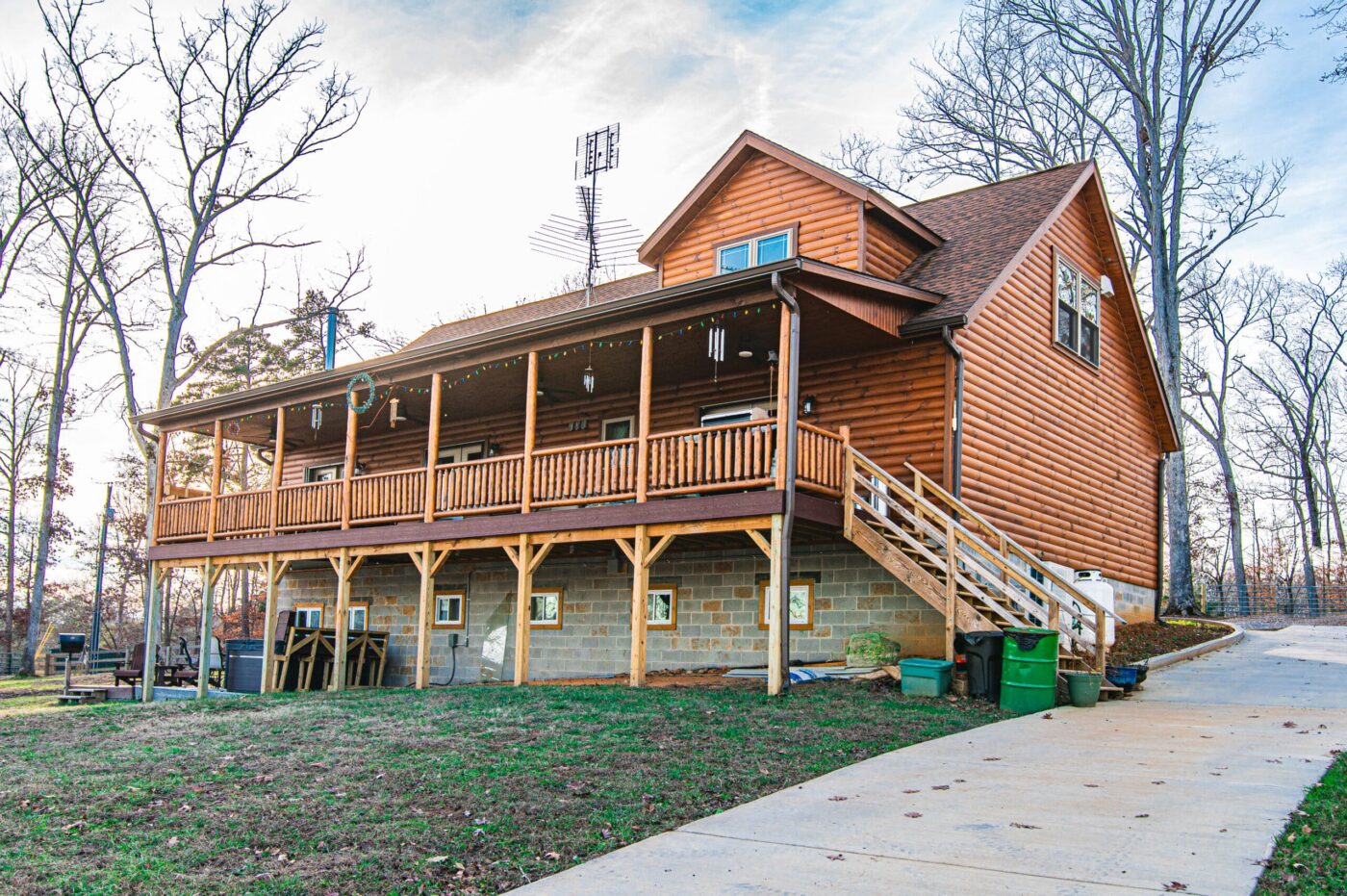mountaineer deluxe log cabin in Colorado