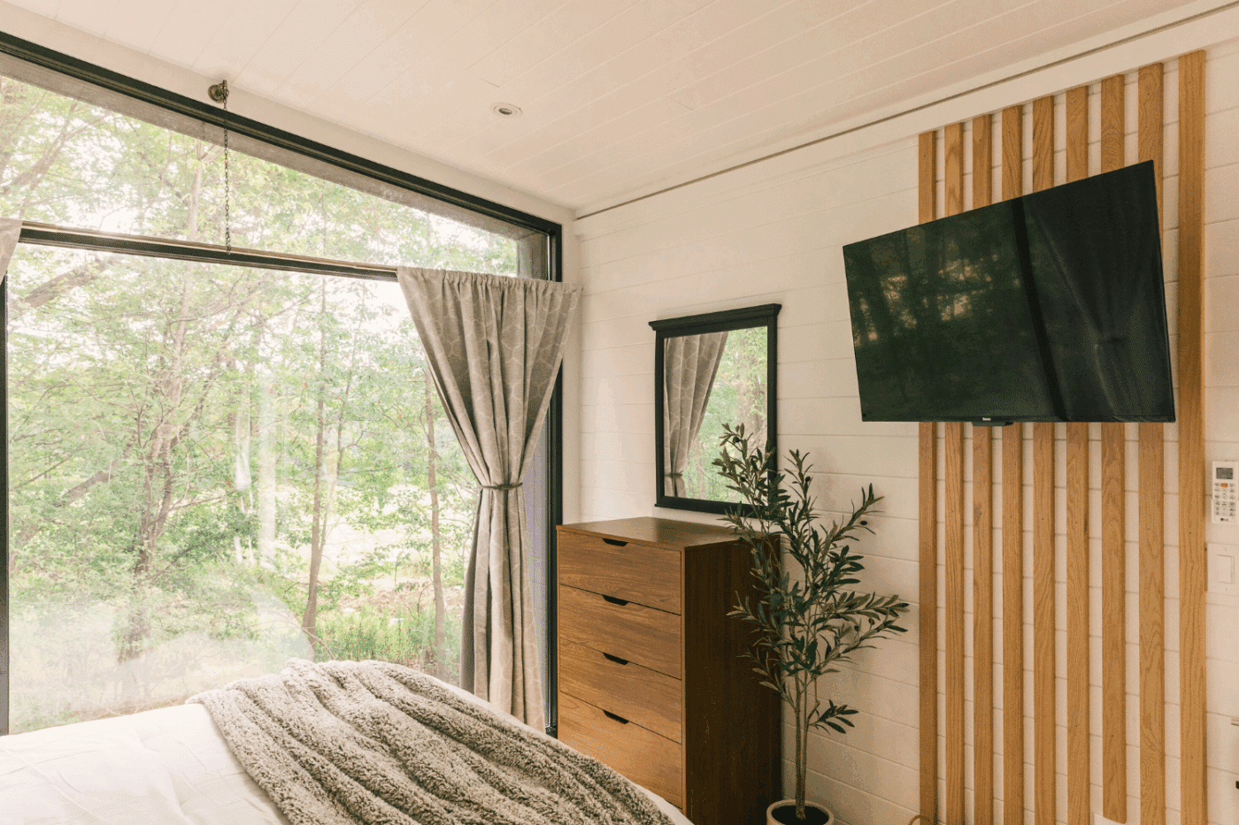 Luna Bedroom friedens pa