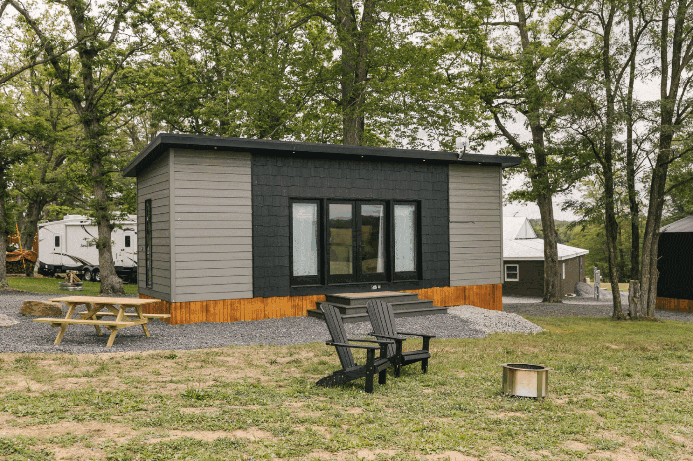 Custom built Alpine park model tiny home in Friedens Pa