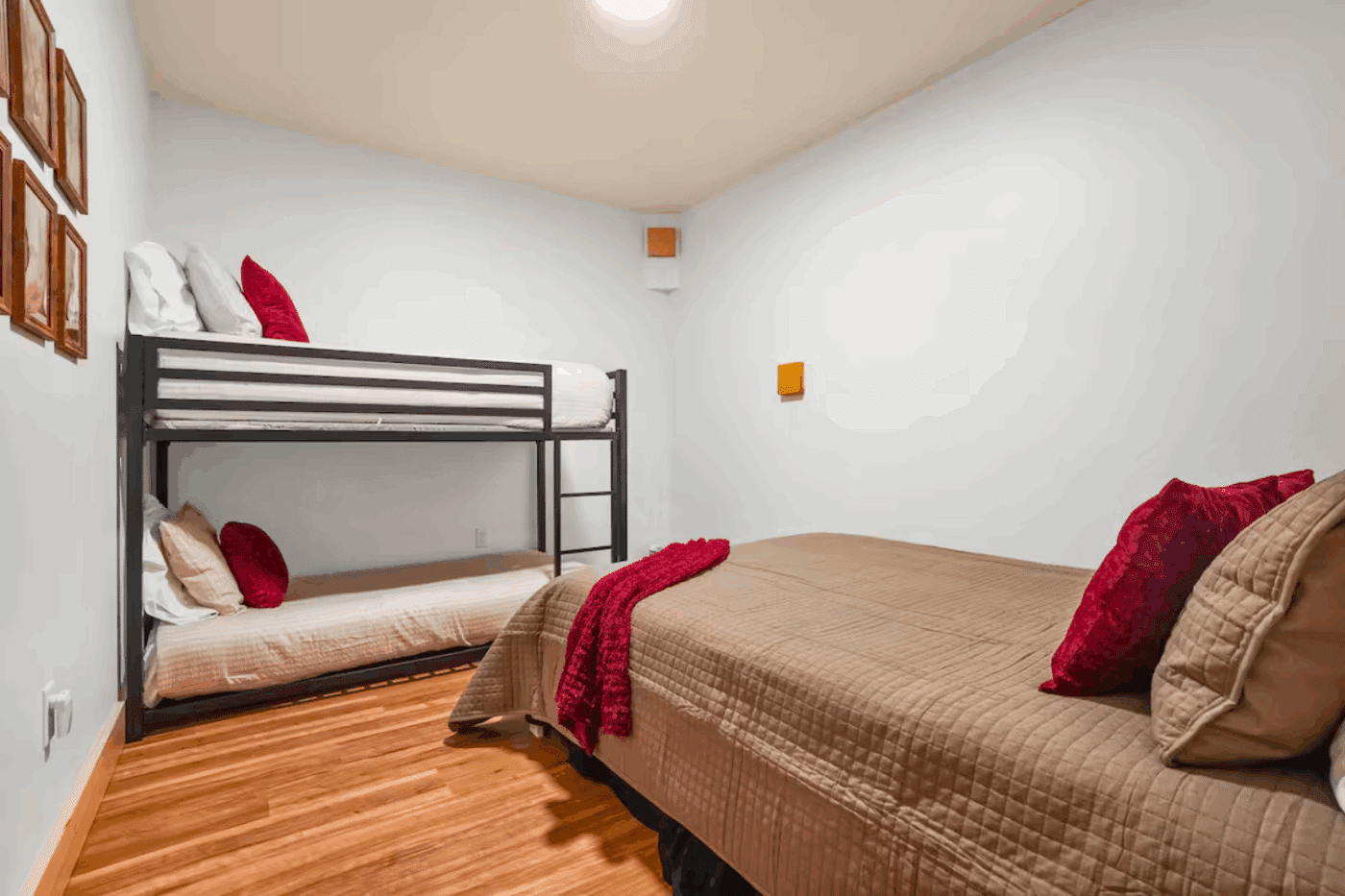 customer finished basement Bedroom 7 in mountaineer deluxe log Cabin built and delivered by Psy Homes in warfordsburg Pa